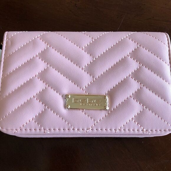 BEBE - NWT - "Sophia" Small Crossbody/Clutch in "Blush"/Quilted Vegan Leather - Picture 15 of 16